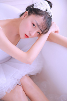 金瓶双艳